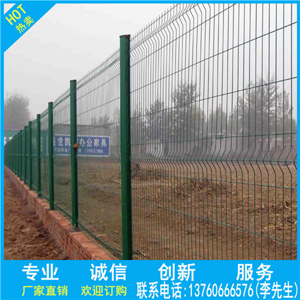 现货直供，广州飞机场护栏网，深圳欧式护栏网，厂房护栏网