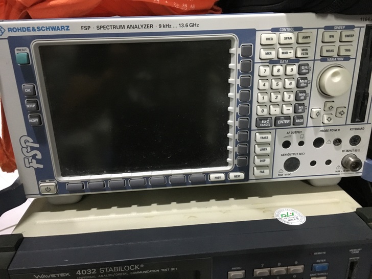 描述二手FSP13频谱分析仪 