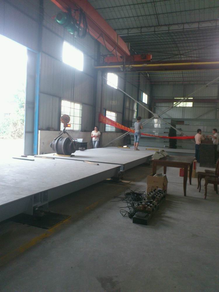 广西150吨地磅生产厂家--柳州特力衡器厂家