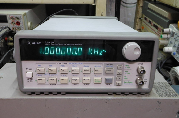 二手33120A（Agilent）33120A