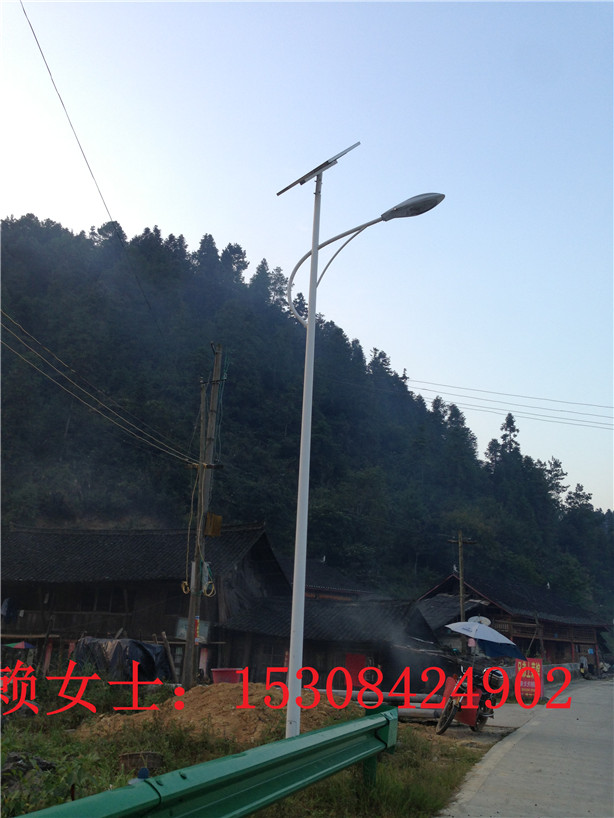 湖南永州全套6米太阳能路灯多少钱