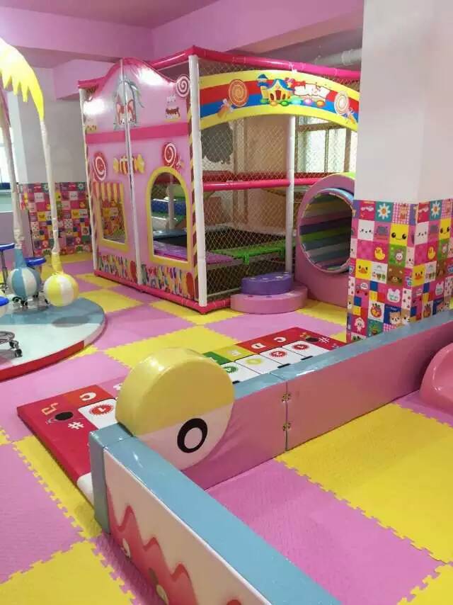 儿童乐园淘气堡室内大小型游乐主题乐园拓展设备定做