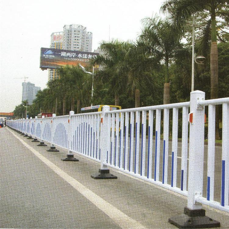 扬州园林护栏，扬州马路栏杆厂家，锌钢阳台护栏安装