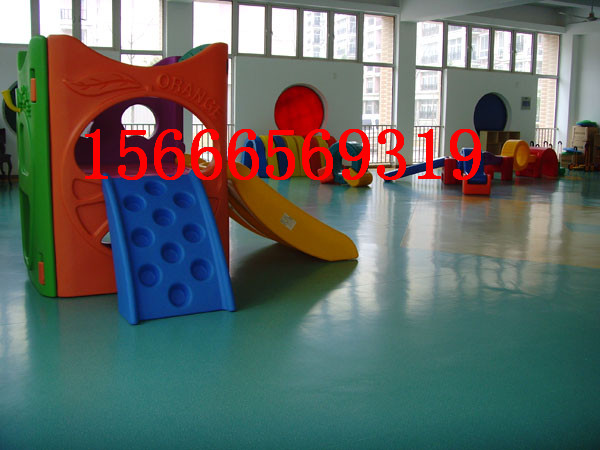 PVC地板厂家