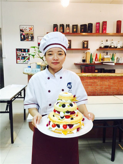 广州有优惠的蛋糕培训班？东南专业烘焙培训