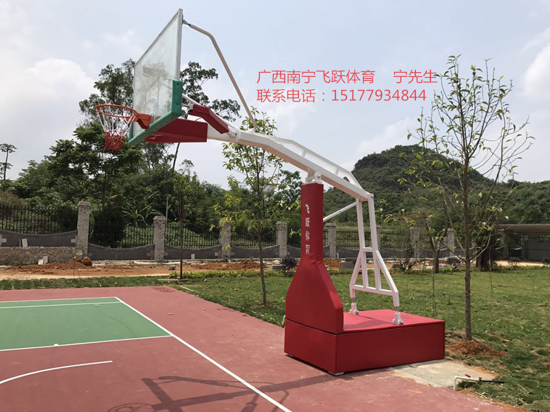 广西南宁飞跃体育篮球架厂家直销价格优惠