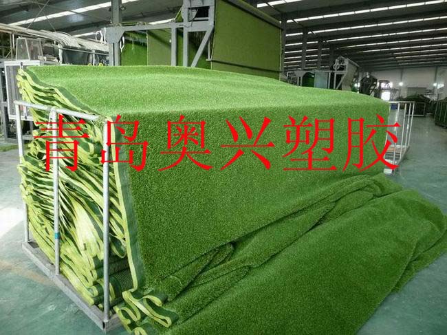 山东青岛人造草坪生产厂家 人工草坪多少钱一平方