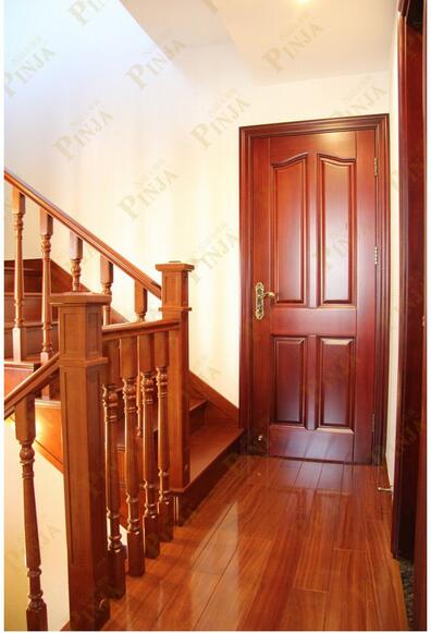 品家楼梯 实木楼梯榉木材质定制款式 中式家居暖色楼梯 上海别墅室内传统韵味木楼梯