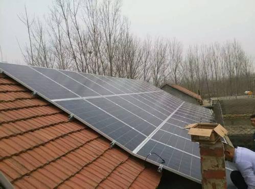 屋顶安装分布式光伏发电“改善农户生活”