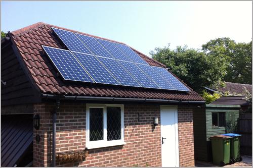 家用太阳能发电让闲置屋顶变身赚钱利器