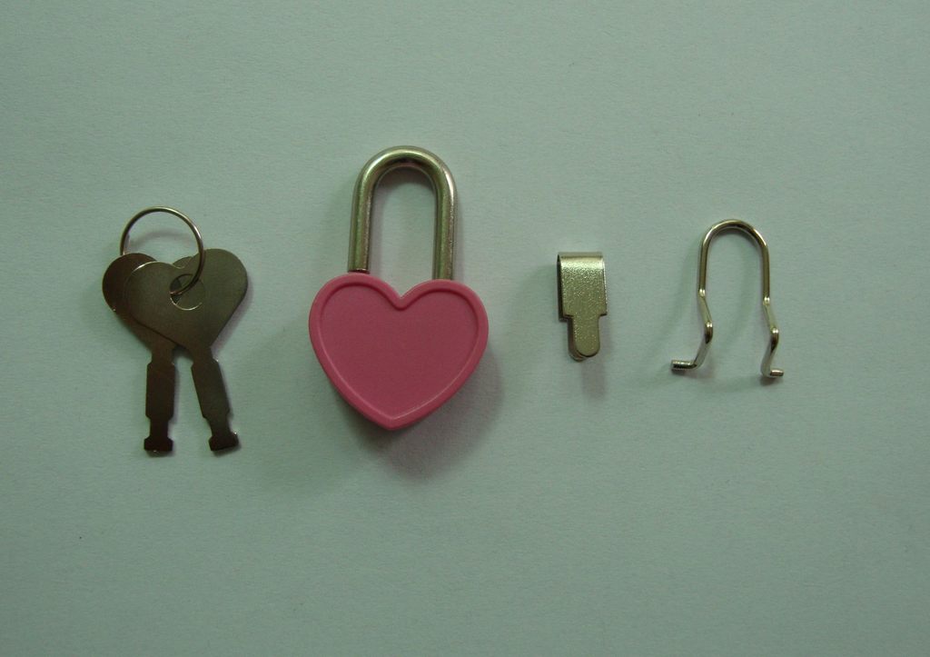 广东卓芃供应文具锁，方形锁，心形锁，锁具