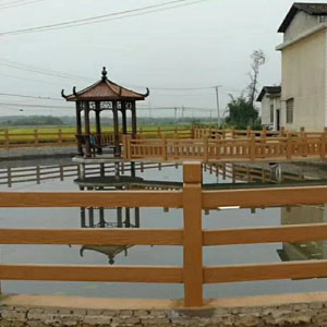 供青海德令哈围栏和格尔木仿木围栏详情