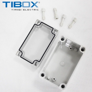 TIBOX防水接线盒 开关插座底盒130*80*85mm塑料安装盒防溅监控盒