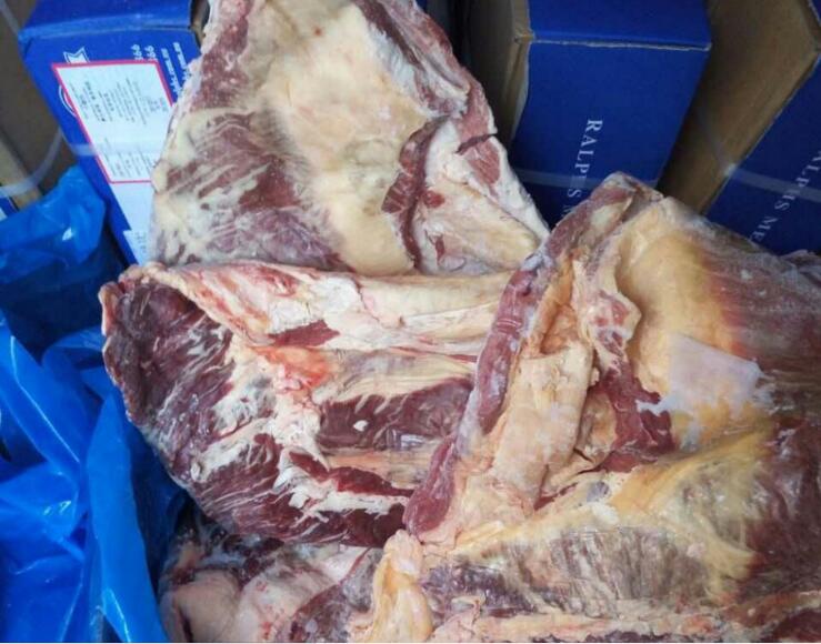 供应正宗进口澳大利亚260厂隔层牛肉 冷冻牛腩现货