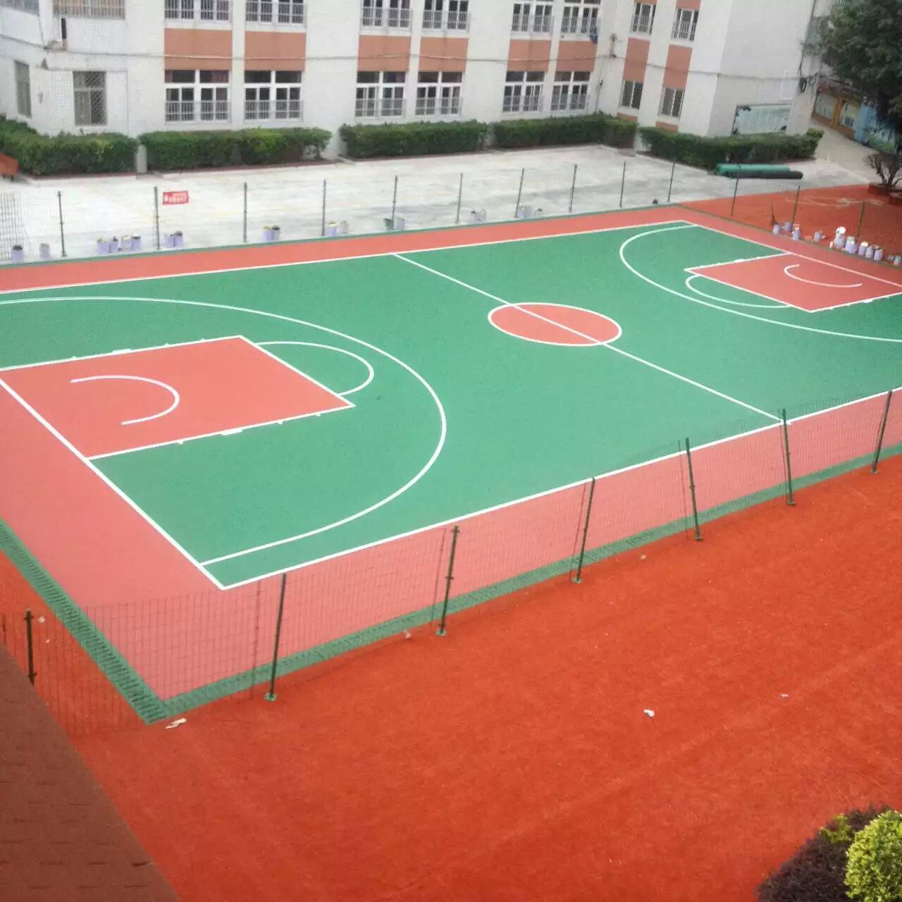 南宁厂家供应环保耐磨硅PU篮球场材料硅PU球场网球场施工