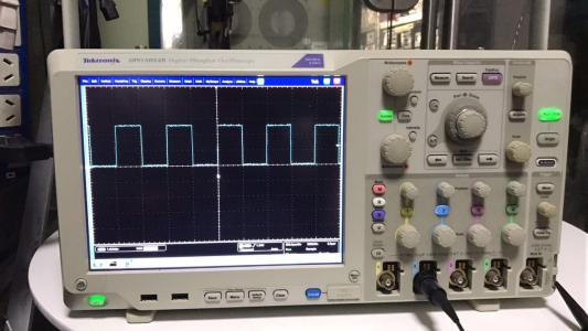 回收示波器回收DPO5054B回收示波器