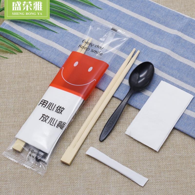 供应一次性筷子套装 外卖四件套 勺子纸巾牙签餐具包