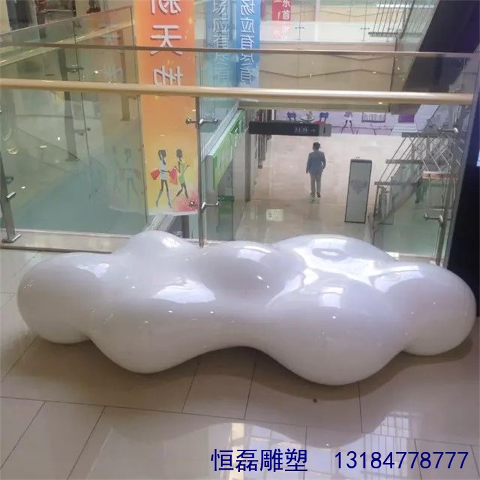 商场小陈美休闲座椅玻璃钢雕塑