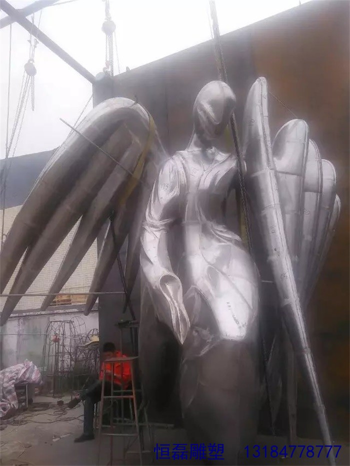 长翅膀的天使雕塑不锈钢人物雕塑