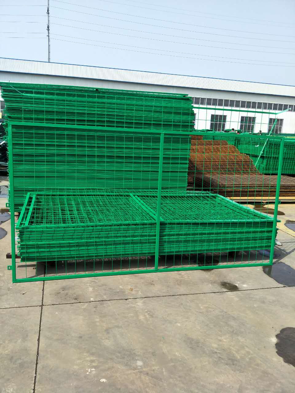 桂林卖双边丝护栏，框架护栏，绿色围栏可定做