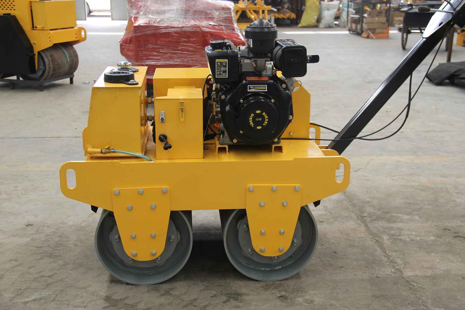 五寨县直销羊角式柴油压路机-手扶式双钢轮压路机厂家