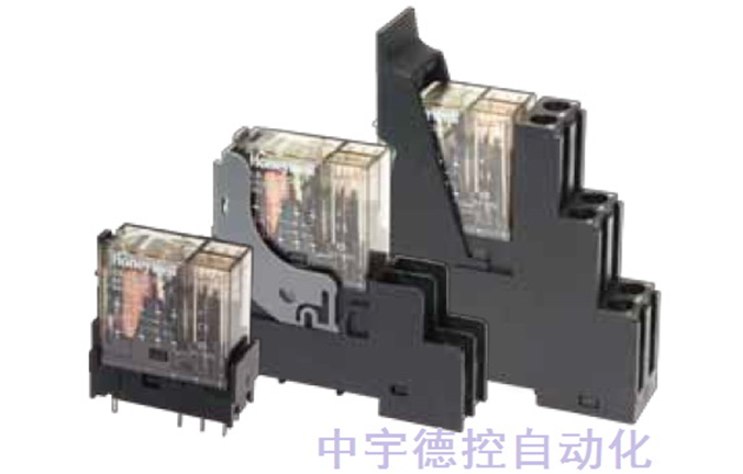 CR 系列透明外壳紧凑型中间继电器