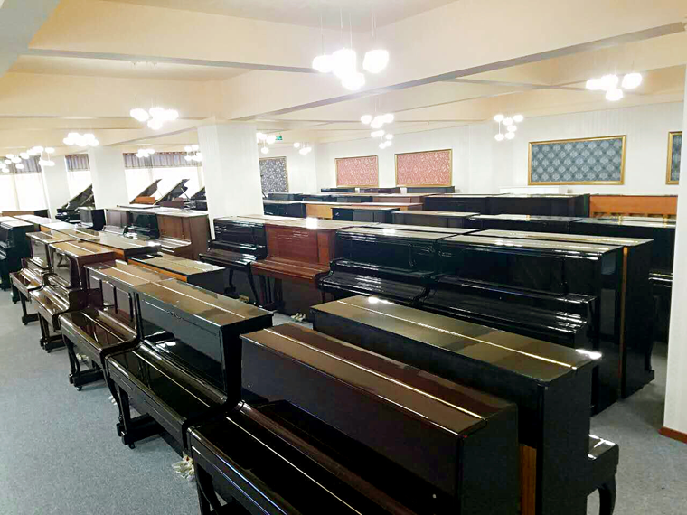 上海艺尊钢琴买二手钢琴品质保证价格优服务一流