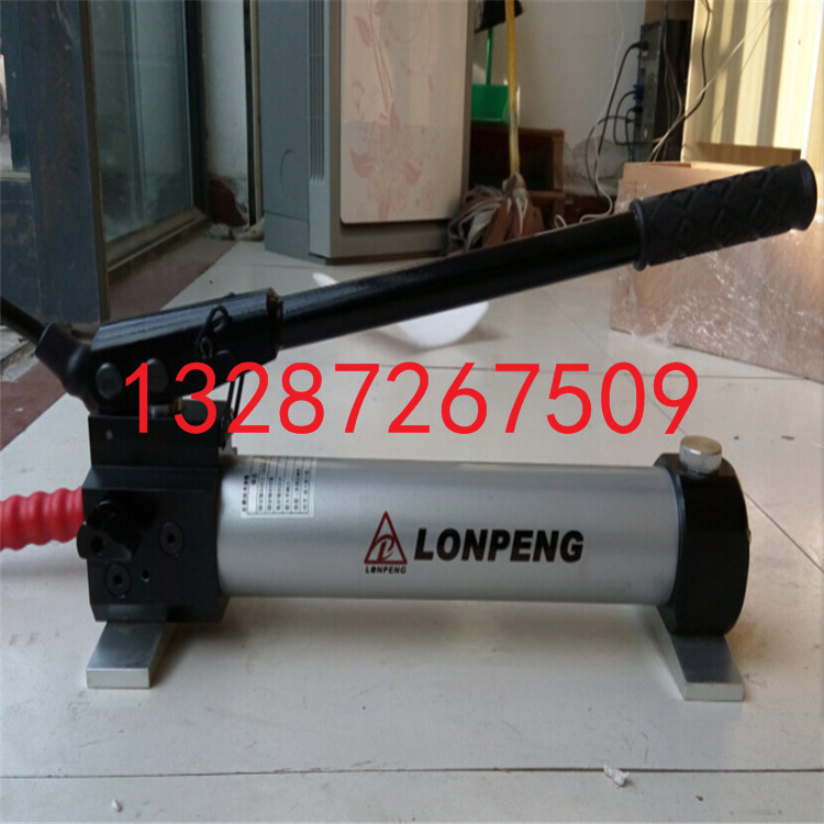 生产销售超高压液压手动泵SB63/1.5-A