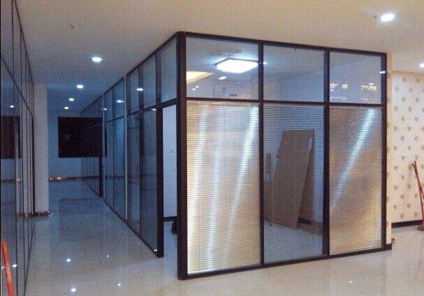 武汉玻璃隔断，办公室玻璃隔断，玻璃高隔间，玻璃高隔墙
