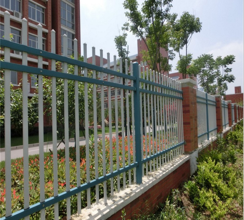 社区学校锌钢护栏 园林景区围挡防护栏