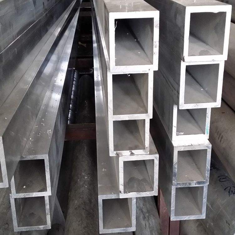 深圳厂家专业生产氧化铝方管/铝方通