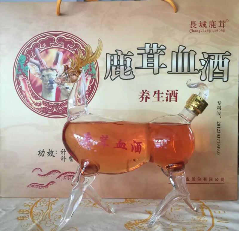 鹿茸血酒玻璃酒瓶空心玻璃白酒瓶小鹿造型工艺酒瓶