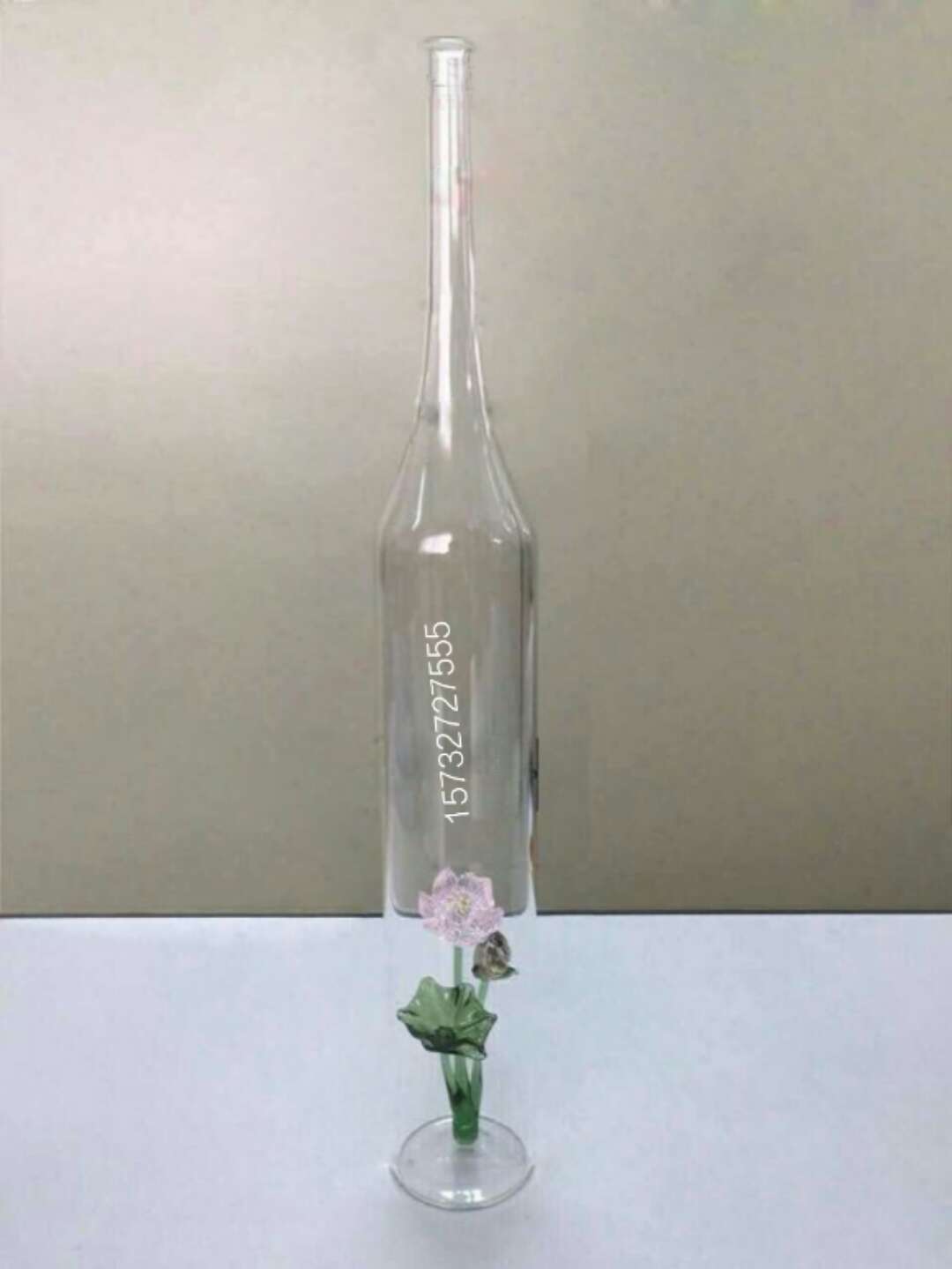 冰酒瓶荷花造型玻璃工艺酒瓶吹制白酒瓶个性玻璃酒瓶