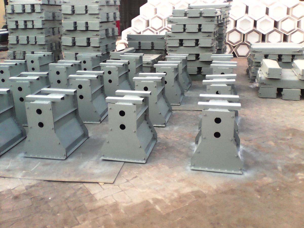 隔离墩模具隔离墩（钢）模具厂