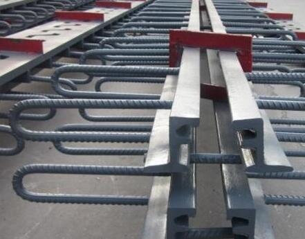 厂家供应 HZF桥梁伸缩缝装置 衡水公路桥梁伸缩缝型号