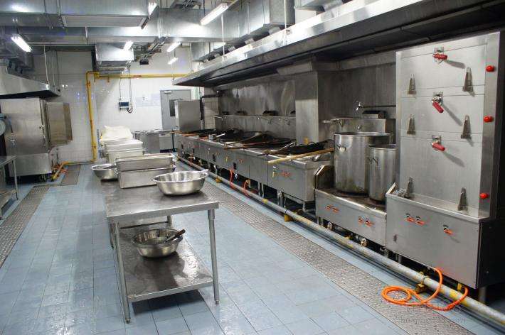 酒店厨房工程照片_长沙艾默柯中央厨房工程