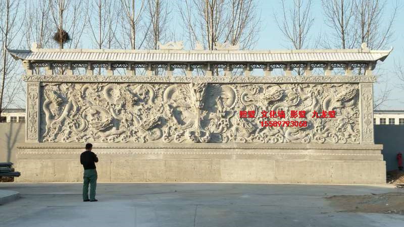 影壁前可以放什 么装饰