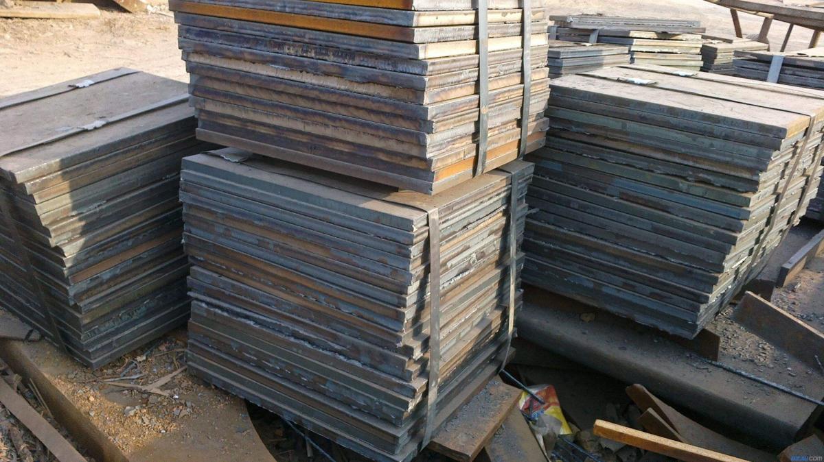 云南钢板厂家批发，大量现货包运费