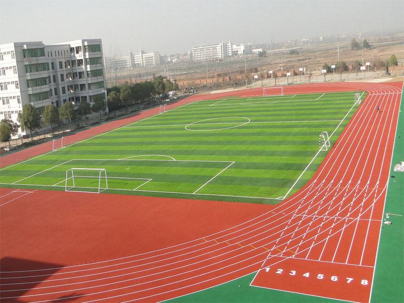 广西学校塑胶跑道材料厂家 包工包料做好 符合国标13mm 康奇体育