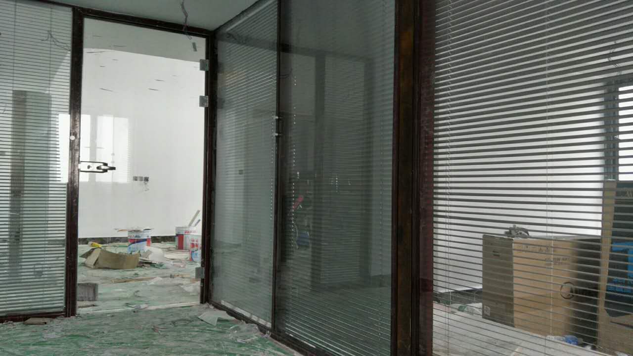 台山办公玻璃隔断