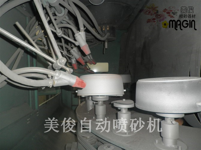 电饭锅喷砂机，不粘锅喷砂机，电镀前处理设备，镀膜前处理设备