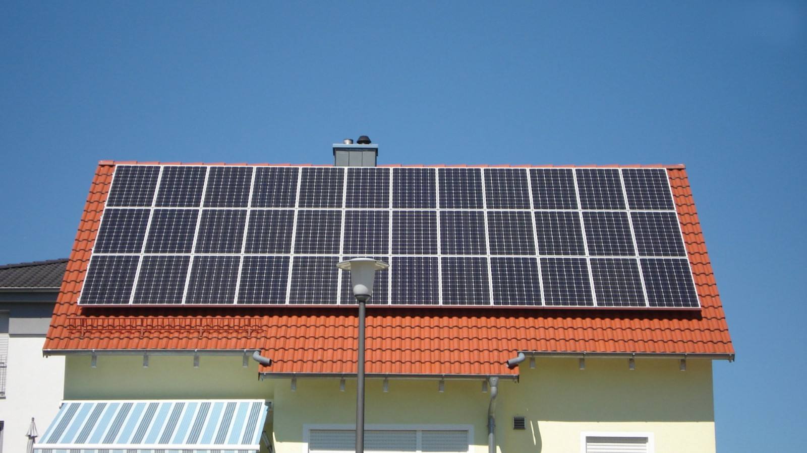 安阳光伏发电厂家安阳太阳能发电价格光伏发电一度电多少钱