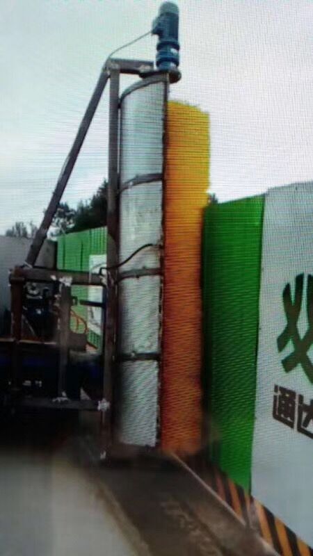 甘肃兰州全自动围挡喷淋公路施工围墙喷雾清洗清理系统