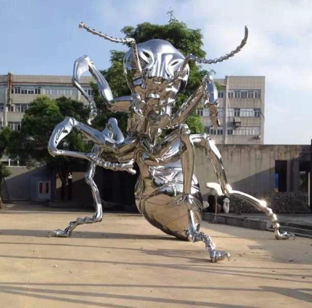 不锈钢镜面蚂蚁雕塑 园林小区装饰订制工厂