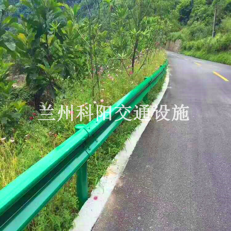 甘南合作波形护栏 公路护栏西北实体厂家生产销售，值得信赖