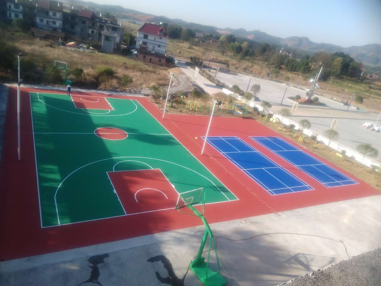 贵州贵阳硅PU篮球场建设造价多少钱每平方 篮球场翻新处理pu硅面层多少钱