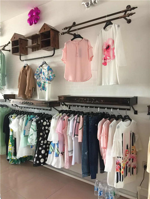 如何开一家女装店，广州伊林服装有限公司女装店面遍布全国