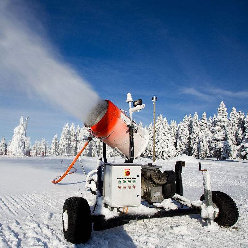 稳定高效飘雪机 移动式人工飘雪设备 滑雪场用大功率全自动飘雪机