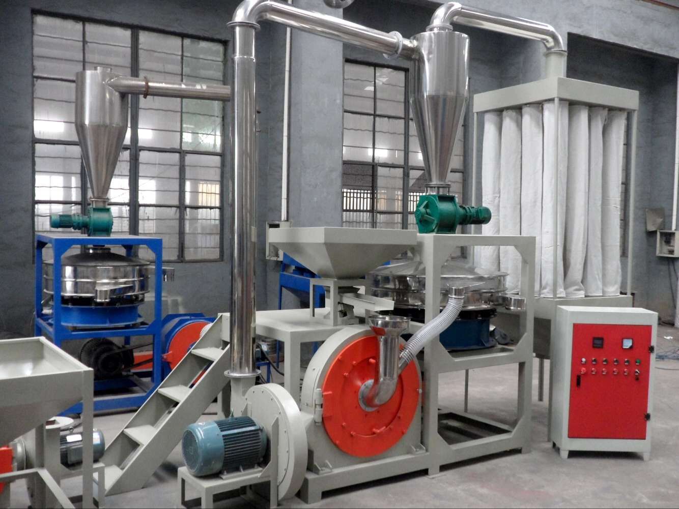 专业研发制造PVC磨粉机-PE磨粉机质量保障价格优惠