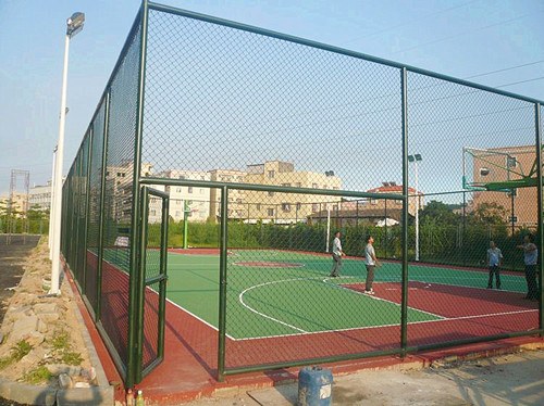 篮球场围栏 体育场围网 网球场围栏 勾花网厂家